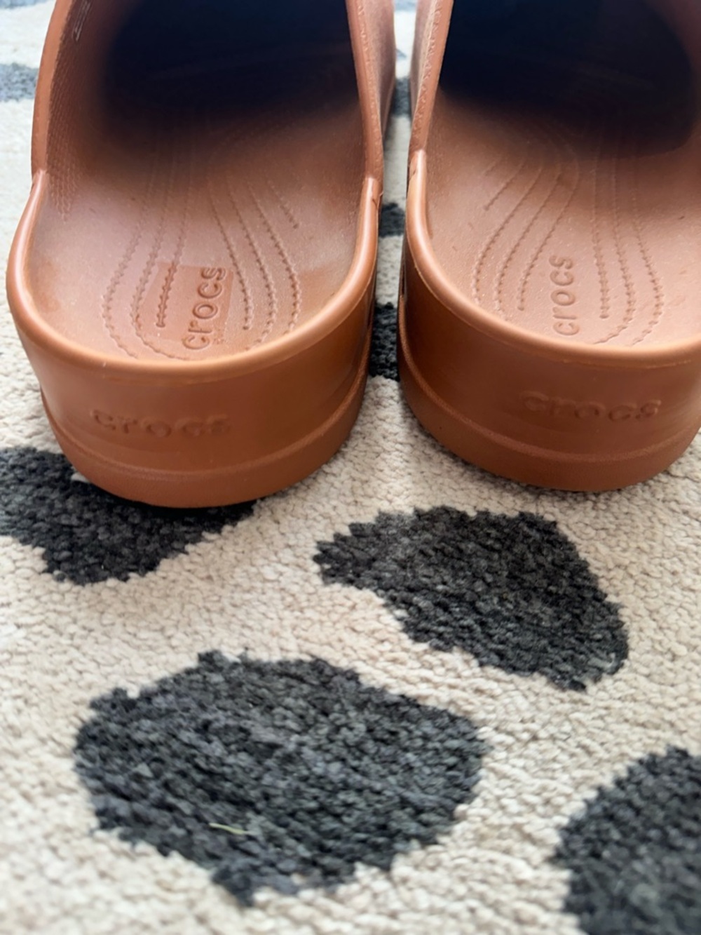 CROCS Chestnut Brown Classic Slip-On Clog Mules - Picture 2 of 7